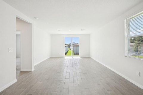 House in Brooksville, Florida 4 bedrooms, 170.94 sq.m. № 1751911 - photo 6