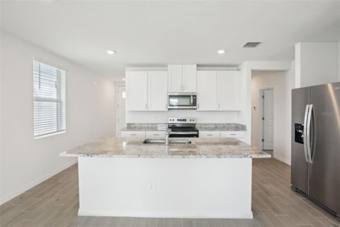 House in Brooksville, Florida 4 bedrooms, 170.94 sq.m. № 1751911 - photo 13