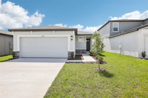 House in Brooksville, Florida 4 bedrooms, 170.94 sq.m. № 1751911 - photo 1