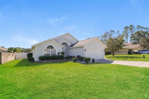 Villa ou maison à vendre à Clermont, Floride: 3 chambres, 145.3 m2 № 2408961 - photo 2