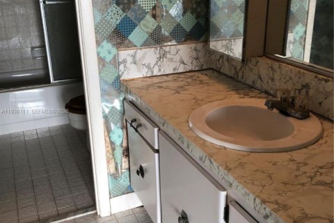 Condo in Aventura, Florida, 1 bedroom № 2152653 - photo 16