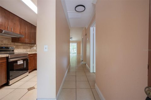 Touwnhouse à louer à Gainesville, Floride: 2 chambres, 86.31 m2 № 2101412 - photo 2
