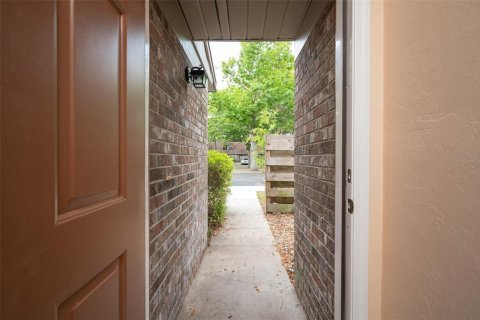 Touwnhouse à louer à Gainesville, Floride: 2 chambres, 86.31 m2 № 2101412 - photo 17