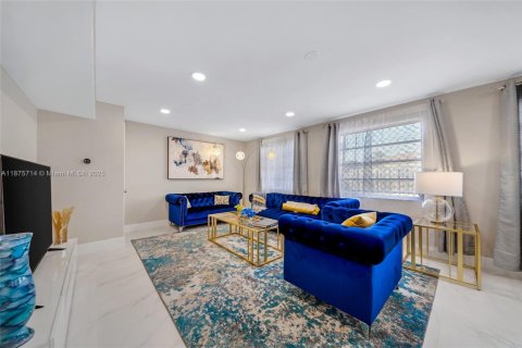 Casa en alquiler en Lauderdale-by-the-Sea, Florida, 4 dormitorios, 257.34 m2 № 2015798 - foto 21