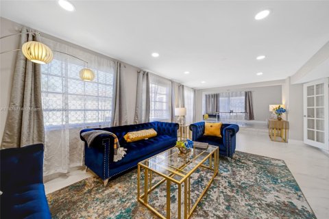 Casa en alquiler en Lauderdale-by-the-Sea, Florida, 4 dormitorios, 257.34 m2 № 2015798 - foto 20