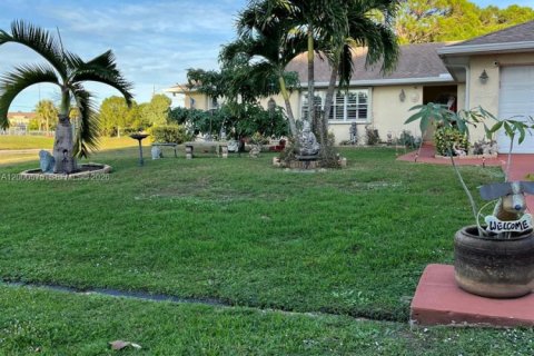 Villa ou maison à Port St. Lucie, Floride 4 chambres, 159.79 m2 № 2064918