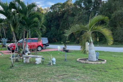 Villa ou maison à vendre à Port St. Lucie, Floride: 4 chambres, 159.79 m2 № 2064918 - photo 13