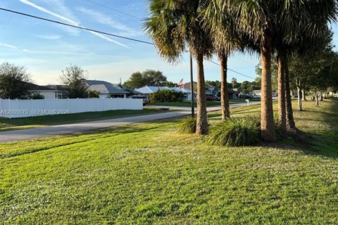 Villa ou maison à vendre à Port St. Lucie, Floride: 4 chambres, 159.79 m2 № 2064918 - photo 7