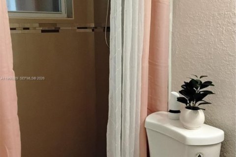 Купить виллу или дом в Форт-Лодердейл, Флорида 3 спальни, 94.2м2, № 2009393 - фото 11