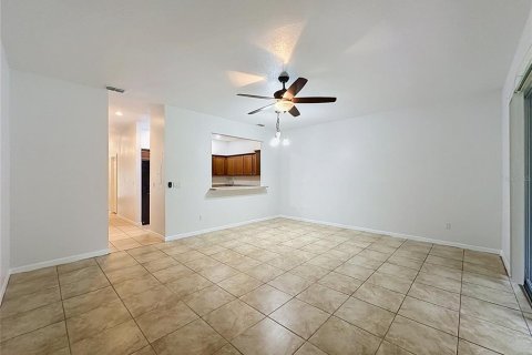 Touwnhouse à louer à Kissimmee, Floride: 3 chambres, 170.75 m2 № 2416255 - photo 11