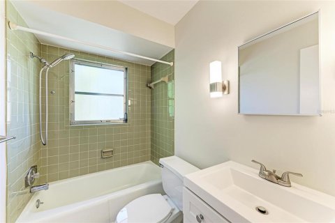 Casa en venta en Sarasota, Florida, 2 dormitorios, 93.65 m2 № 1644025 - foto 19