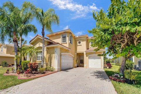 Купить виллу или дом в Мирамар, Флорида 5 спален, 295.43м2, № 2041298 - фото 3