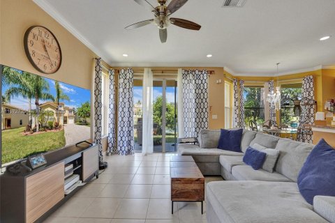 Купить виллу или дом в Мирамар, Флорида 5 спален, 295.43м2, № 2041298 - фото 14