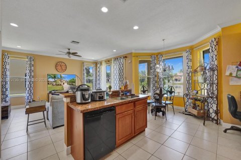 Купить виллу или дом в Мирамар, Флорида 5 спален, 295.43м2, № 2041298 - фото 23