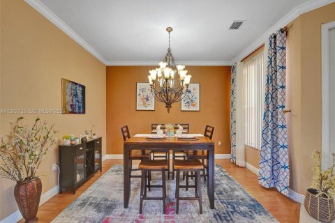 Купить виллу или дом в Мирамар, Флорида 5 спален, 295.43м2, № 2041298 - фото 11