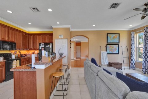 Купить виллу или дом в Мирамар, Флорида 5 спален, 295.43м2, № 2041298 - фото 18