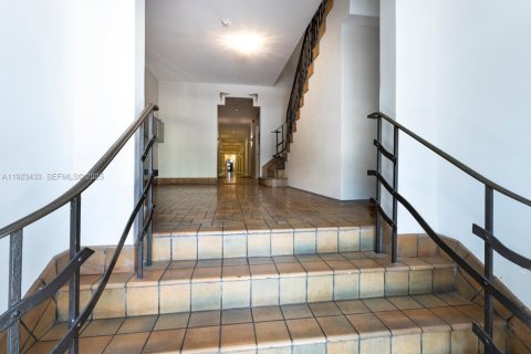 Copropriété à louer à Miami Beach, Floride: 33.82 m2 № 1977377 - photo 3