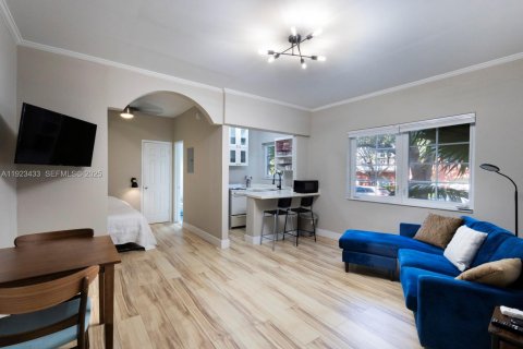 Copropriété à louer à Miami Beach, Floride: 33.82 m2 № 1977377 - photo 5