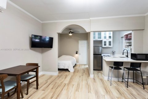 Copropriété à louer à Miami Beach, Floride: 33.82 m2 № 1977377 - photo 8