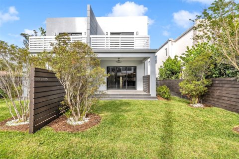 Touwnhouse à vendre à Fort Lauderdale, Floride: 3 chambres, 247.31 m2 № 1463650 - photo 3