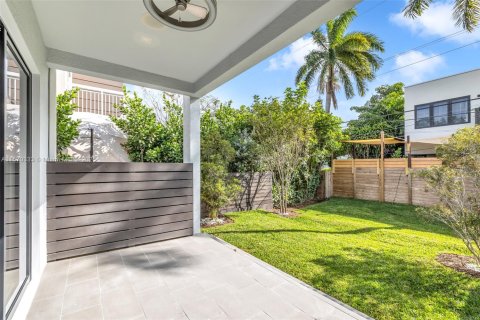 Touwnhouse à vendre à Fort Lauderdale, Floride: 3 chambres, 247.31 m2 № 1463650 - photo 2