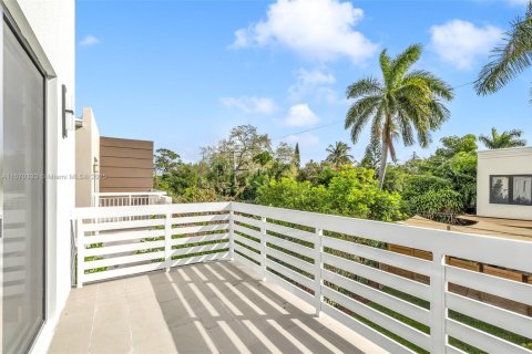 Touwnhouse à vendre à Fort Lauderdale, Floride: 3 chambres, 247.31 m2 № 1463650 - photo 11