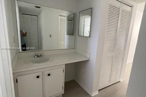 Condo in Davie, Florida, 1 bedroom  № 1871582 - photo 11
