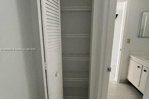 Condo in Davie, Florida, 1 bedroom  № 1871582 - photo 12