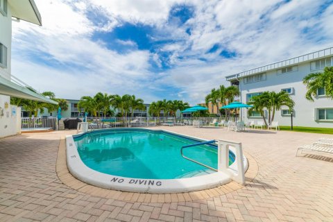Condo in North Palm Beach, Florida, 2 bedrooms № 2174357 - photo 25