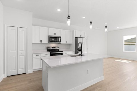 House in Ocala, Florida 4 bedrooms, 173.26 sq.m. № 1773962 - photo 7
