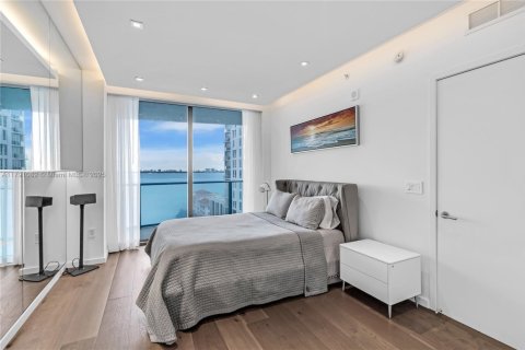 Condominio en alquiler en Miami, Florida, 3 dormitorios, 129.6 m2 № 1974008 - foto 15