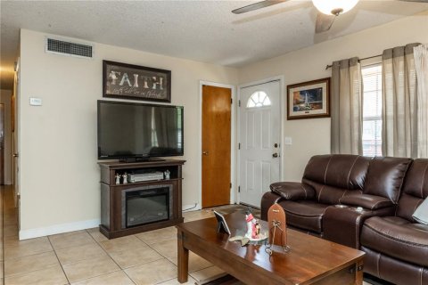 Villa ou maison à vendre à Orlando, Floride: 3 chambres, 99.87 m2 № 2117488 - photo 6