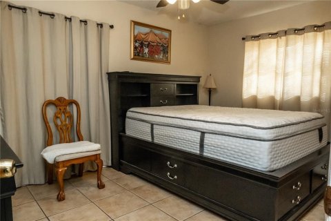 Villa ou maison à vendre à Orlando, Floride: 3 chambres, 99.87 m2 № 2117488 - photo 12