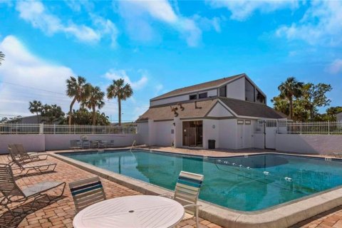 Condominio en venta en Saint Petersburg, Florida, 2 dormitorios, 88.72 m2 № 1669853 - foto 6