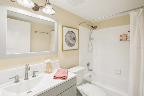 Condominio en venta en Saint Petersburg, Florida, 2 dormitorios, 88.72 m2 № 1669853 - foto 21
