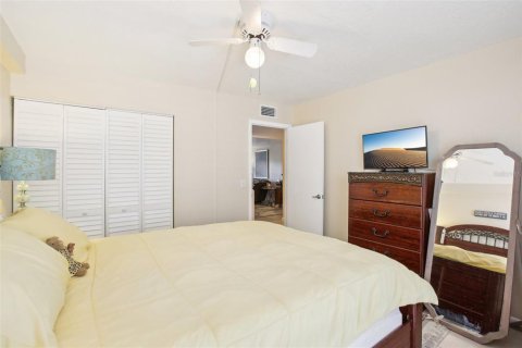 Condominio en venta en Saint Petersburg, Florida, 2 dormitorios, 88.72 m2 № 1669853 - foto 2