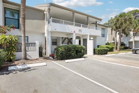 Condominio en venta en Saint Petersburg, Florida, 2 dormitorios, 88.72 m2 № 1669853 - foto 11