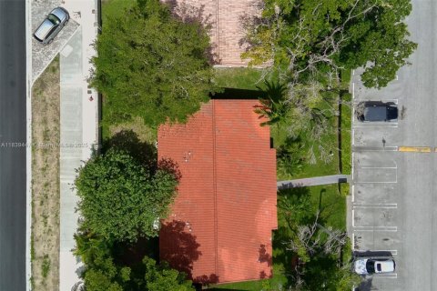 Condo in Palmetto Bay, Florida, 2 bedrooms  № 1828195 - photo 26
