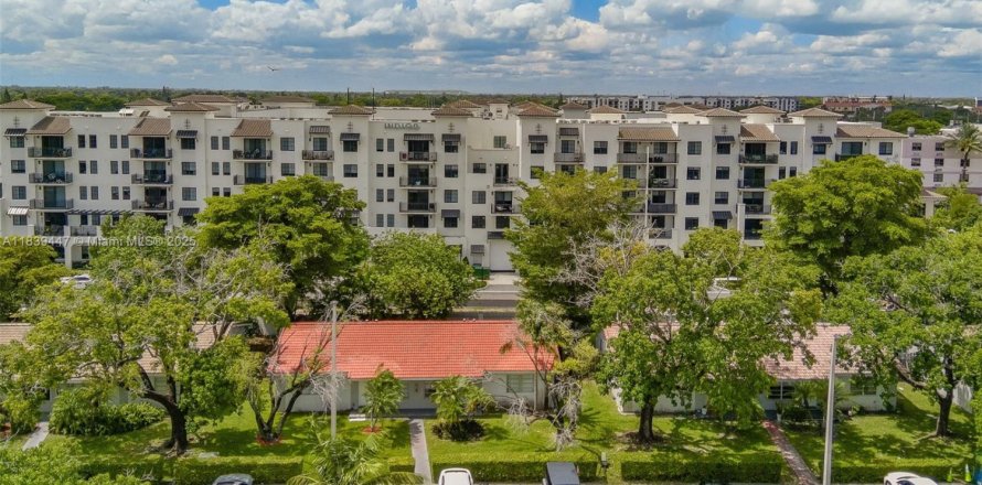 Condo in Palmetto Bay, Florida, 2 bedrooms № 1828195