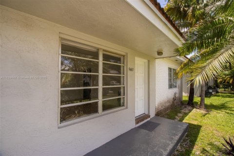 Condo in Palmetto Bay, Florida, 2 bedrooms  № 1828195 - photo 4