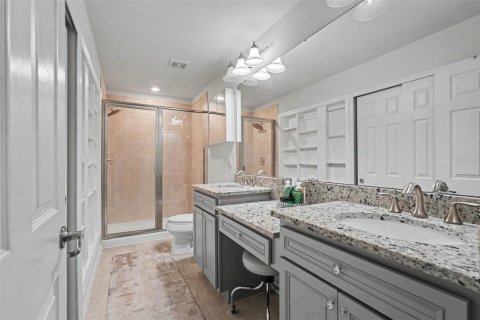 Townhouse in Tampa, Florida 2 bedrooms, 147.53 sq.m. № 2207084 - photo 22