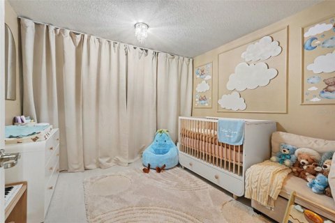 Townhouse in Tampa, Florida 2 bedrooms, 147.53 sq.m. № 2207084 - photo 24