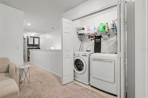 Townhouse in Tampa, Florida 2 bedrooms, 147.53 sq.m. № 2207084 - photo 25