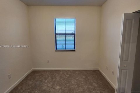 Adosado en alquiler en Homestead, Florida, 3 dormitorios № 1939760 - foto 10