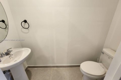 Adosado en alquiler en Homestead, Florida, 3 dormitorios № 1939760 - foto 5