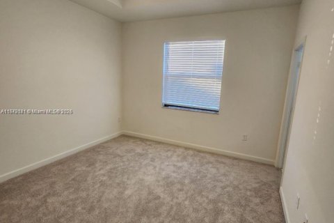 Adosado en alquiler en Homestead, Florida, 3 dormitorios № 1939760 - foto 8