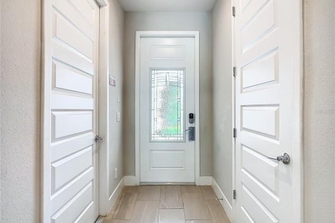 Townhouse in Four Corners, Florida 3 bedrooms, 158.31 sq.m. № 1649384 - photo 4