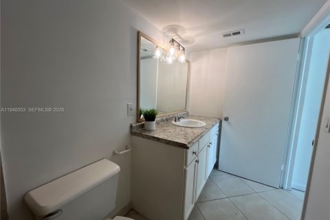 Condominio en alquiler en Doral, Florida, 1 dormitorio, 75.25 m2 № 1997336 - foto 13