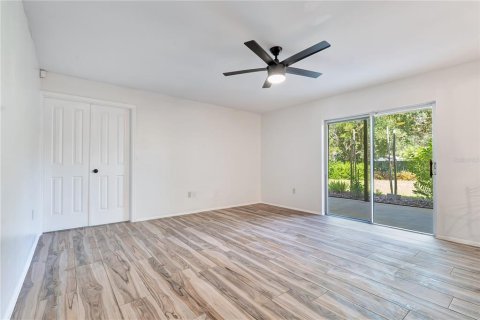 Villa ou maison à vendre à Belle Isle, Floride: 3 chambres, 166.85 m2 № 2329587 - photo 7