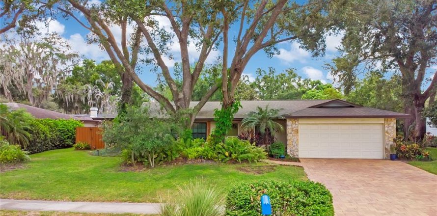 Villa ou maison à Belle Isle, Floride 3 chambres, 166.85 m2 № 2329587